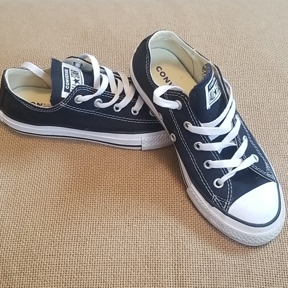 NWOT Black Youth Converse Shoes